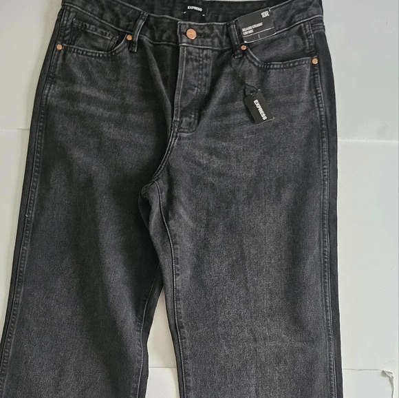 Relaxed Straight Low Rise Jeans - Picture 2 of 6